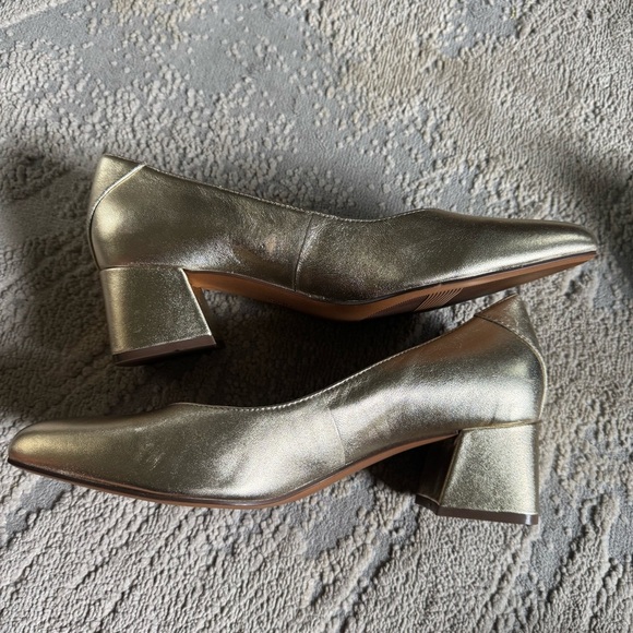 Naturalizer Malynn gold pointed Toe Pumps leather slip on low block heel 9.5 W - Picture 6 of 14